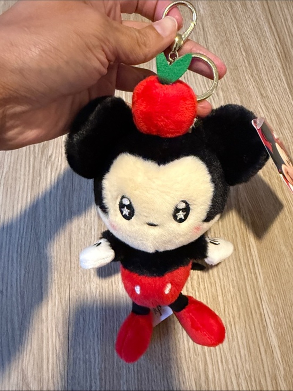 Minnie Mouse with Apple On Head Plush/Keychain 8in NWT